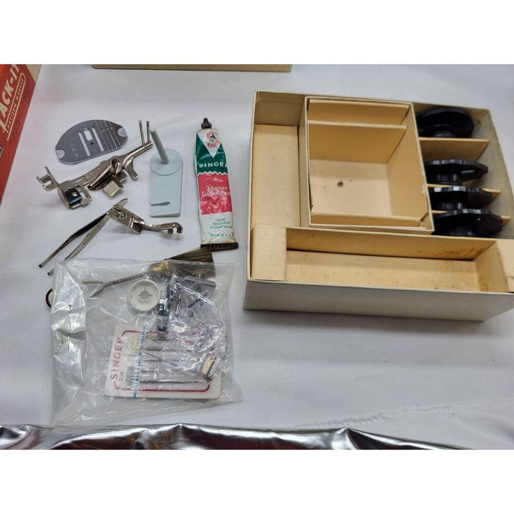 Singer Sewing Items - Picture 6 of 8